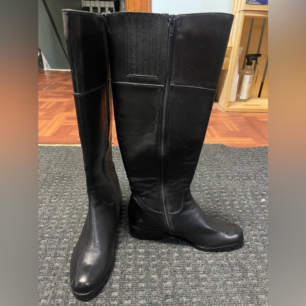 Black boots